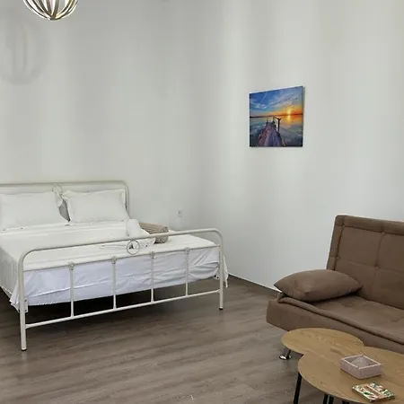 Paola'S Apartments Near Athens Airport Spata  Exterior photo
