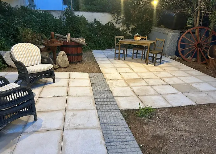 Paola\'S Apartments Near Athens Airport
