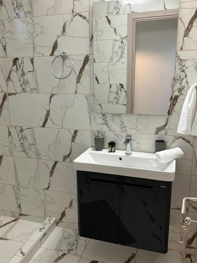 Apartment Paola's Near Athens Airport *