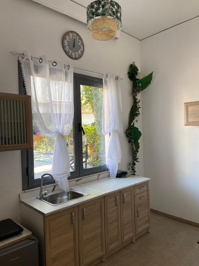 Paola's Near Athens Airport Apartment Spata (East Attica)